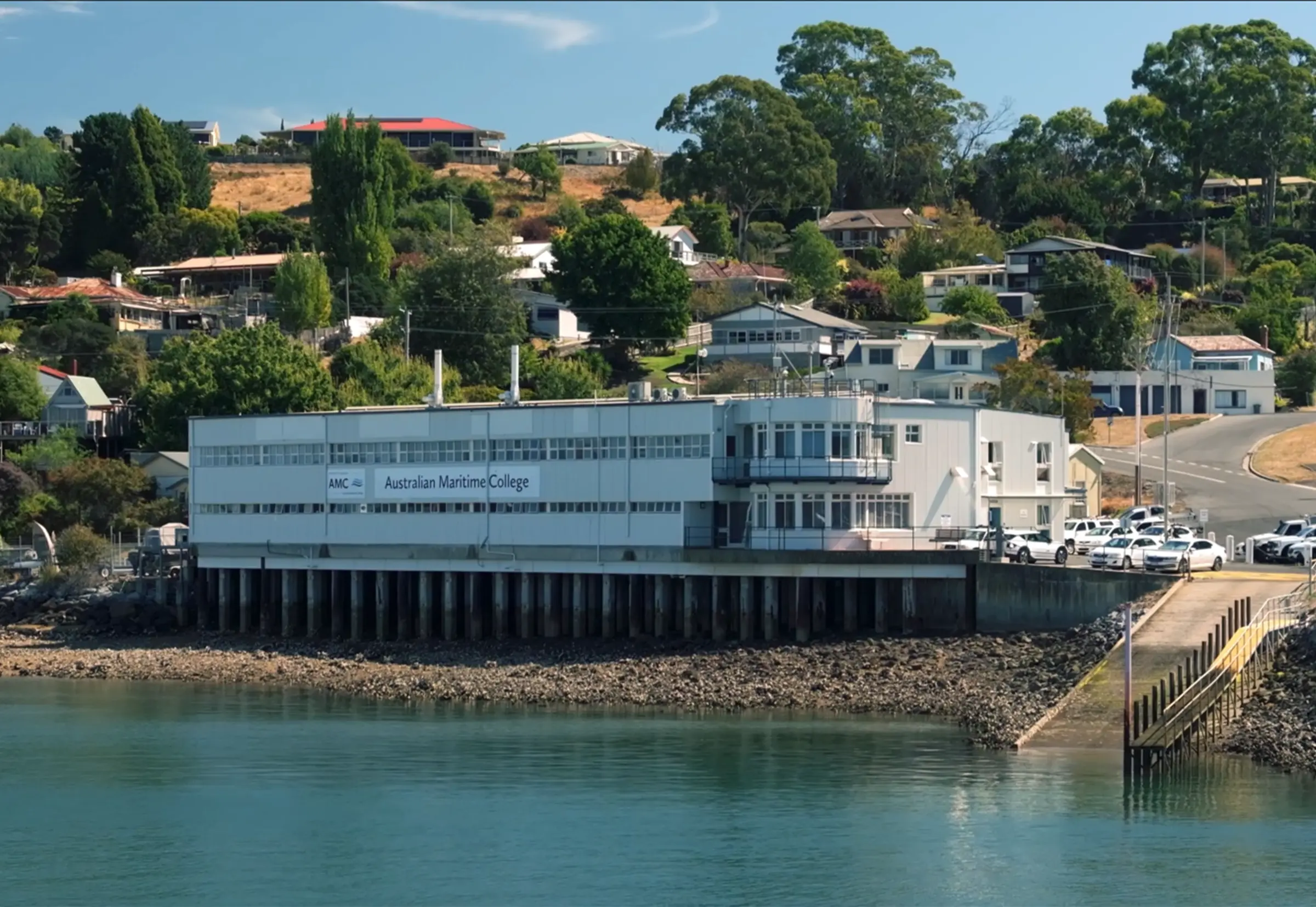 Australian Maritime College (AMC)